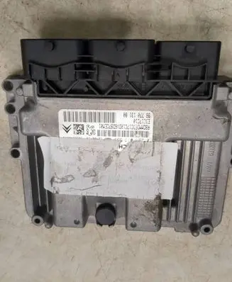Citroen DS3 Engine control unit/module 0281017333 9677013180