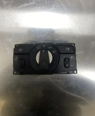 BMW 5 E60 E61 Light switch 6988555