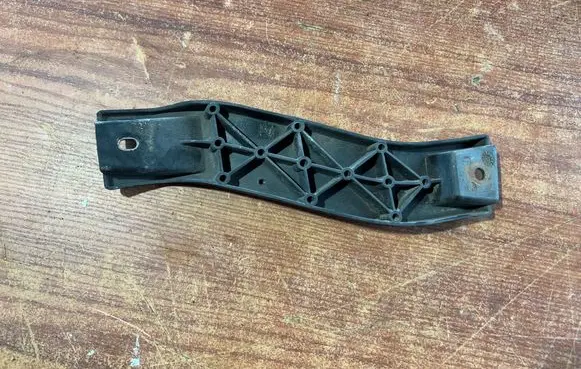 Audi A4 S4 B6 8E 8H Front bumper mounting bracket 8H0807203
