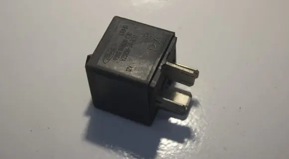 Ford Mondeo MK II Other relay 93BG14N089C1B