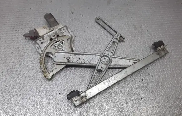 Toyota Corolla E120 E130 Front door window regulator with motor 992045100