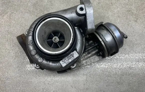 Opel Astra H Turbo 8981023711