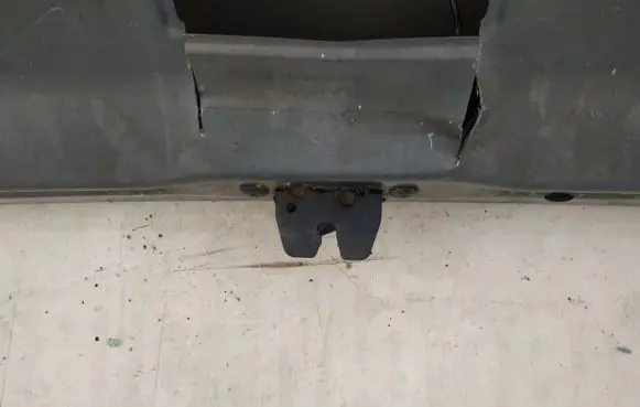 Tailgate/trunk/boot lock/catch/latch