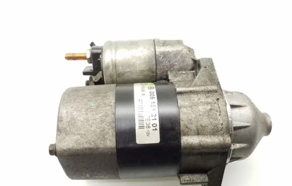 Mercedes-Benz B W245 Starter motor A0051512101