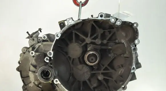 Volvo V70 Manual 6 speed gearbox P9482226