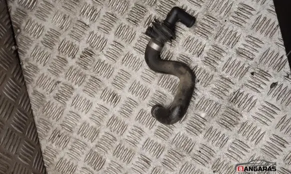 Audi A8 S8 D3 4E Engine coolant pipe/hose