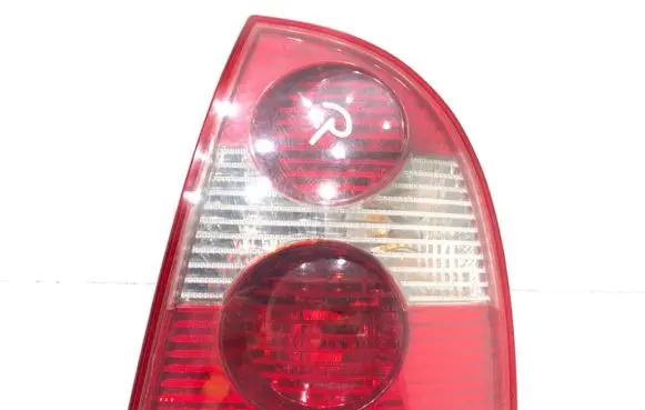 Volkswagen PASSAT B5.5 Rear/tail lights