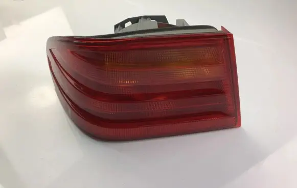 Mercedes-Benz E W210 Tailgate rear/tail lights A2108204364