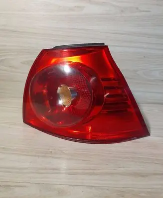 Volkswagen Golf V Rear/tail lights