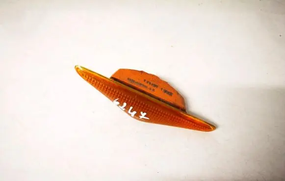 Ford Mondeo Mk III Front fender indicator light 1s7113k309ab 1s71-13k309-ab