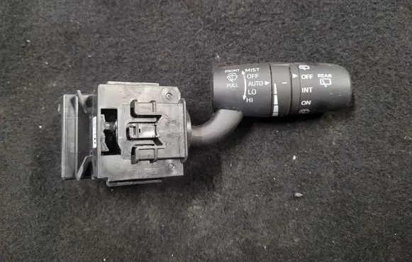 Mazda CX-5 II Wiper control stalk KS0217J670 17F8993
