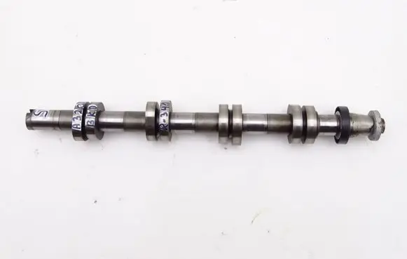 Volkswagen Golf V Camshaft 
