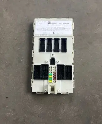 BMW 3 F30 F35 F31 Central body control module 6843898 8665481266 116RI001052