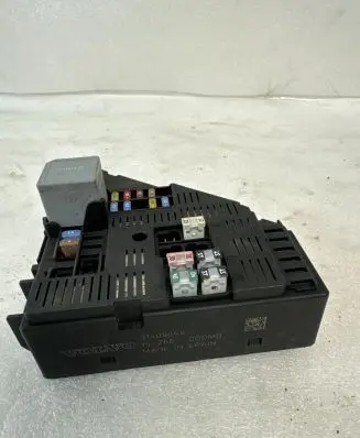 Volvo XC90 Fuse module 31409044
