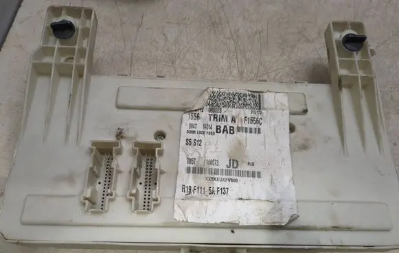 Ford Kuga I Fuse box set 97RA012108 972A000001 308519200505