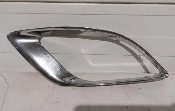 Dodge Durango Front fog light trim/grill 05113745AB