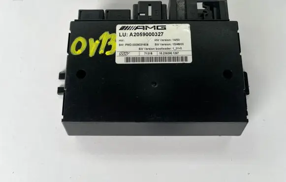 Mercedes-Benz C W205 Transfer box differential control unit A2059000327 0009031608 16239296