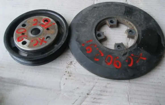 Volvo XC90 Crankshaft pulley