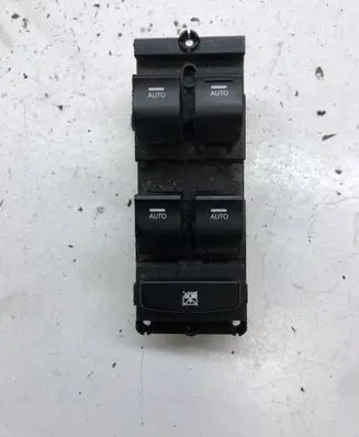 Hyundai i40 Electric window control switch 935703Z050 39R4951000