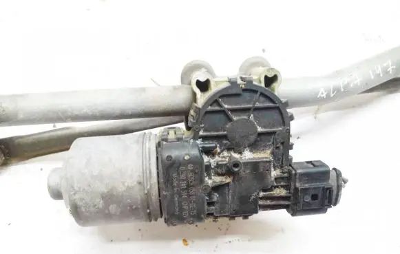 Alfa Romeo 147 Wiper motor 0390241514