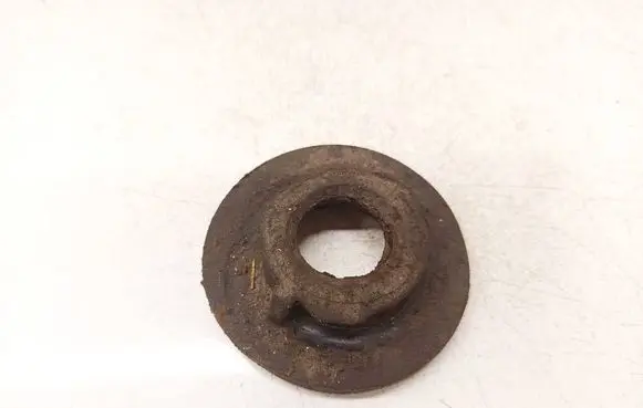 Skoda Octavia Mk2 (1Z) Front coil spring rubber mount 1K0512297D