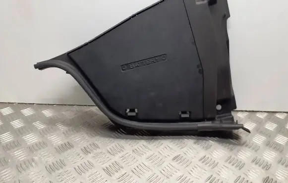 Infiniti Q70 Y51 Other engine bay part