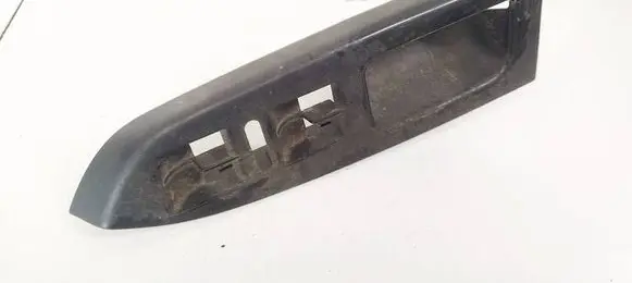 Volkswagen Touran I Front door window switch trim 1T1867371F