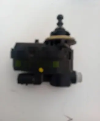 Nissan Juke I F15 Headlight level adjustment motor 89095040