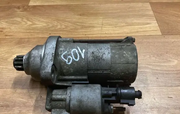 Volkswagen PASSAT B6 Starter motor 1005831311