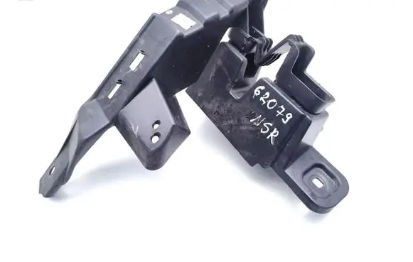 Jaguar I-Pace Rear bumper mounting bracket M9D317B933A