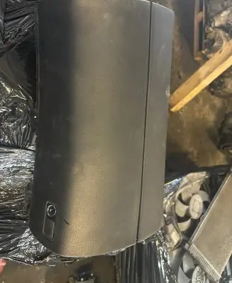 Mercedes-Benz S W221 Glove box