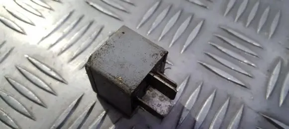 Ford Mondeo Mk III Other relay F80B14B192AA F80B-14B192-AA