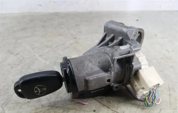 Toyota Verso-S Ignition lock 89783-52060