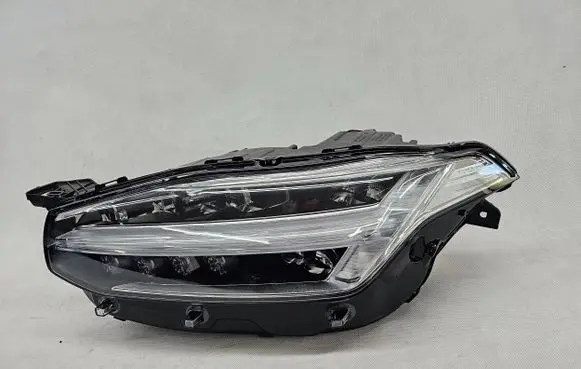 Volvo XC90 Headlight/headlamp 31655807