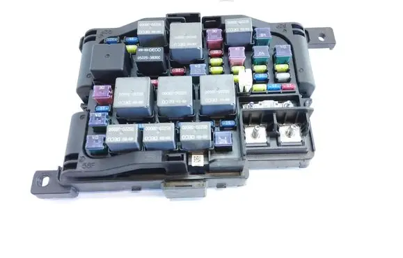 KIA Carens I Fuse module 919501D200