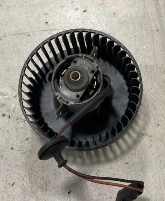 Ford Puma Heater fan/blower 01260072