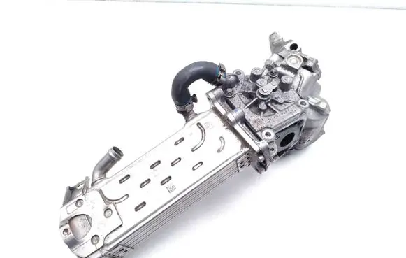 Mercedes-Benz E W212 EGR valve A6511400760 A2C83261200 A6511400675