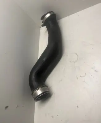 Audi A4 S4 B7 8E 8H Intercooler hose/pipe 8E0145737F