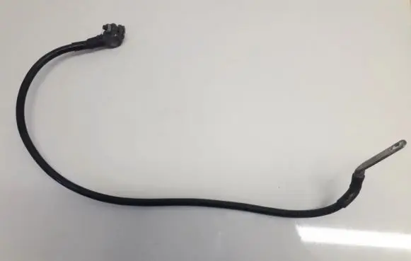 Audi A4 S4 B7 8E 8H Positive cable (battery)