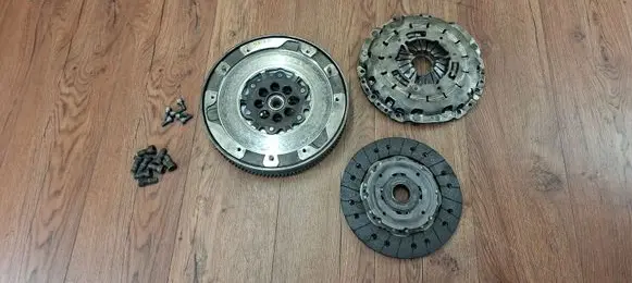 BMW 3 F30 F35 F31 Flywheel 21208638897 21208631809 415047710