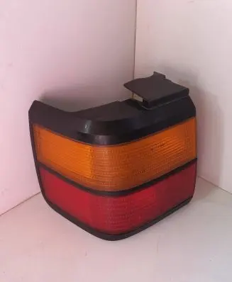 Volkswagen PASSAT B3 Rear/tail lights 357945257
