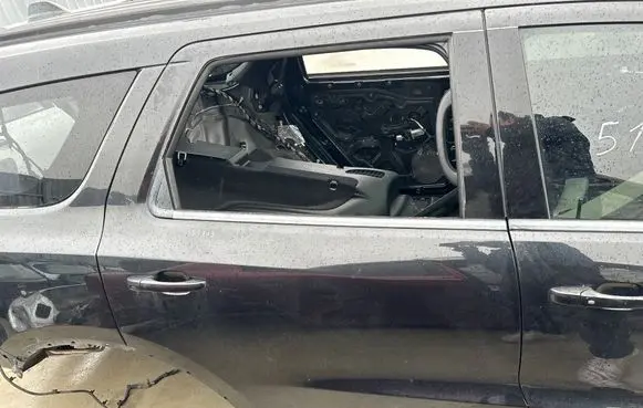 Dodge Durango III Rear door