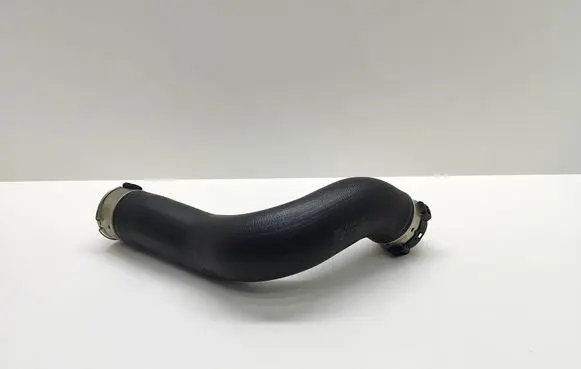 BMW 5 F10 F11 Intercooler hose/pipe 7810615 781061502 11279412