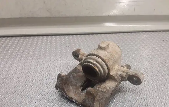 Toyota Corolla E120 E130 Rear brake caliper 