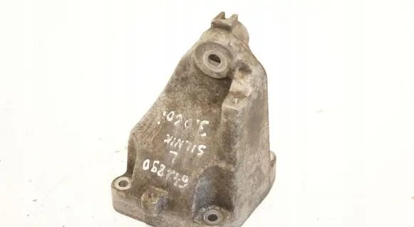 Mercedes-Benz Vito Viano W639 Engine mounting bracket A6422231904