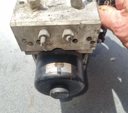 Toyota Camry ABS Pump 133200-4000
