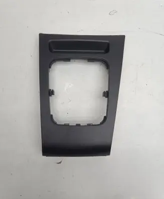 Opel Zafira B Gear shifter surround trim plastic 13162583