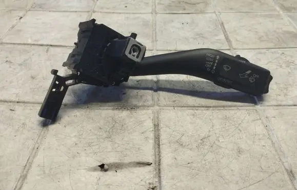 Skoda Octavia Mk2 (1Z) Wiper control stalk 1K0953519L 01203517
