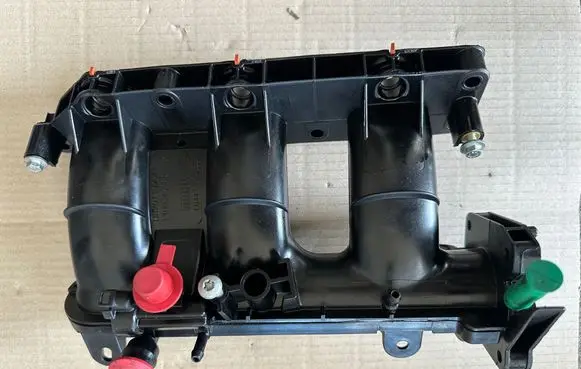 Renault Clio IV Intake manifold H8201192544 140034598R 7052860
