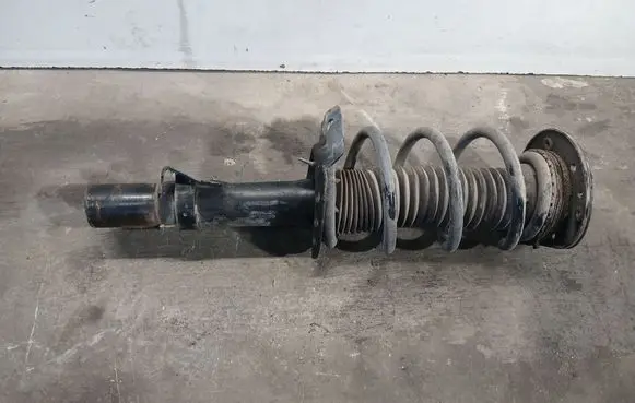 Volvo V60 Front shock absorber with coil spring G8421